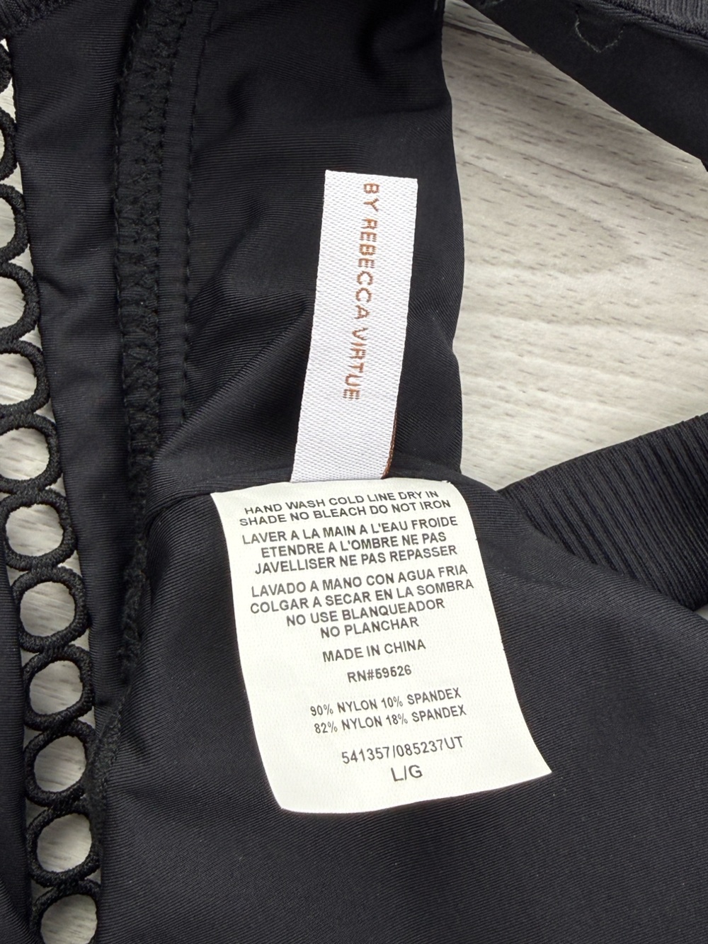 Becca Modern Edge Toni Plunge One Piece Swimsuit Black Ribbed Eyelet Size Large - Picture 13 of 13